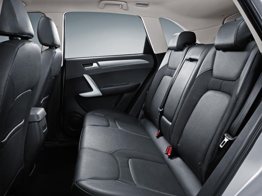Интерьер Zotye T600 2013 года  (фото 11 из 15)